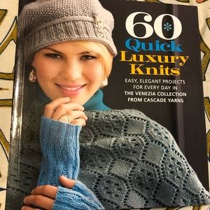 Luxury 🧶 knitting book